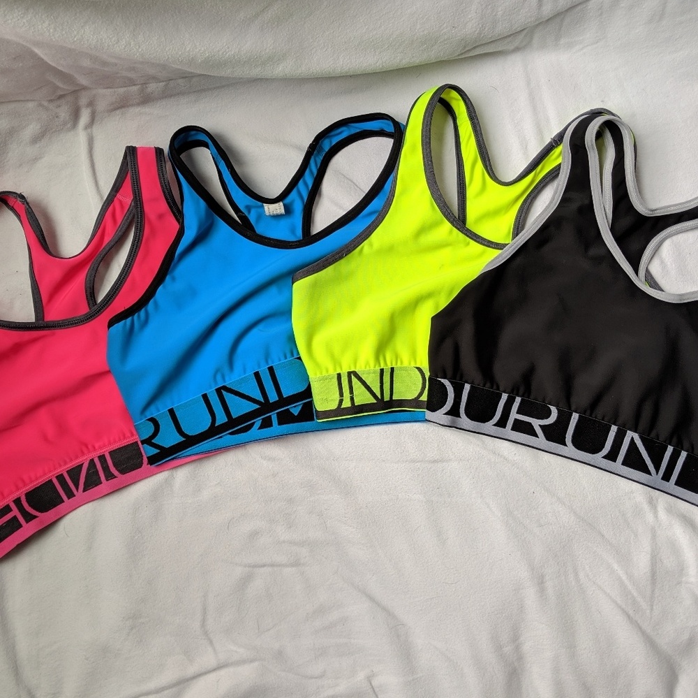 Under Armour Mid Sports Bras